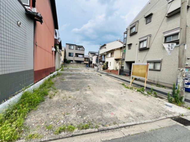 右・西京極大門町1期2号地