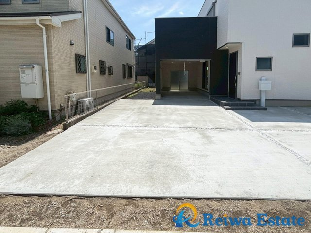 新築戸建　高座郡寒川町一之宮2丁目の駐車場