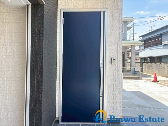 新築戸建　高座郡寒川町一之宮2丁目の玄関