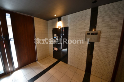 【エントランス】 | プライムアーバン御堂筋本町 | 落ち着いたエントランスです