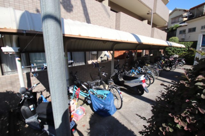 【設備】 | リビオ金剛 | 駐輪場