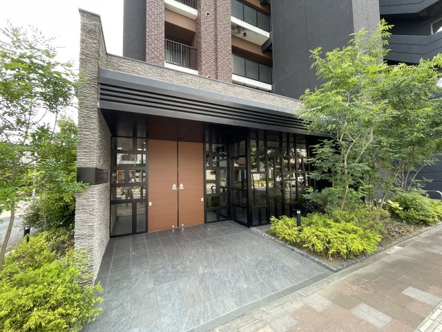 サンパーク国分中央レジデンスのエントランス|エントランスの外観の様子です。