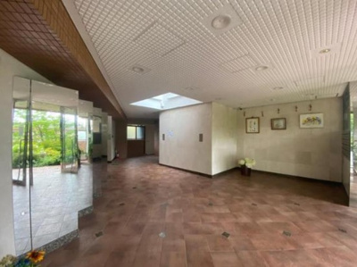 【エントランス】 | アバンティ千里 | エントランス★