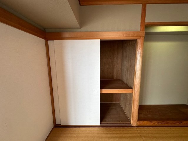 ザ・シーン徳川園の収納|出し入れのしやすい押入。布団や座布団などの収納の便利です。