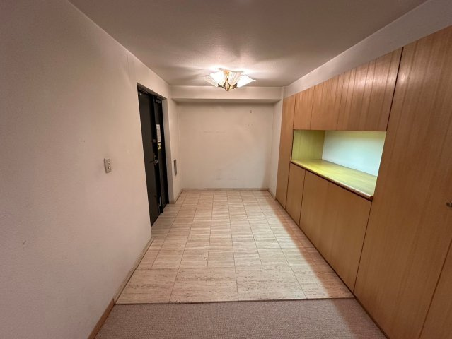 ザ・シーン徳川園の玄関|明るく広い玄関には収納力に優れたシューズボックス！靴をスッキリと
整頓することができます。
