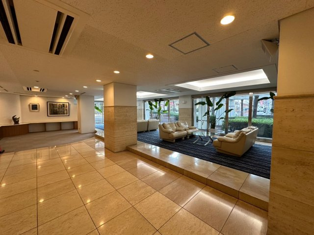 ザ・シーン徳川園のロビー|居住者様専用のくつろげるロビー♪