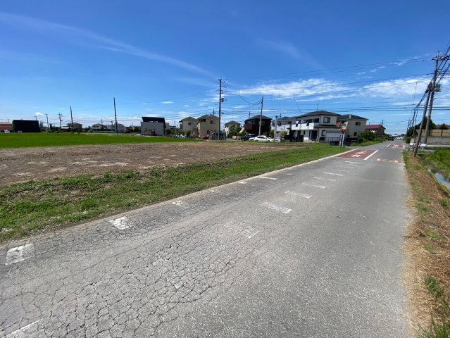 川越市古谷上　建築条件なし売地　東武東上線『川越駅』バス15分　【古谷小学区】の前面道路含む現地写真