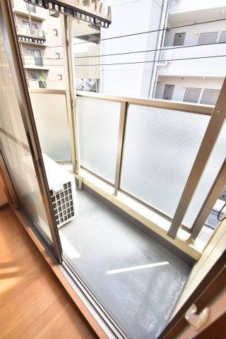 大阪市城東区蒲生１丁目の賃貸マンションのバルコニー