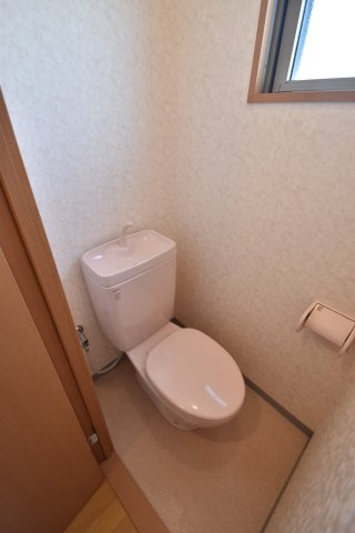 大阪市城東区蒲生１丁目の賃貸マンションのトイレ