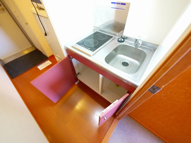 レオパレスプラヌス木津のキッチン