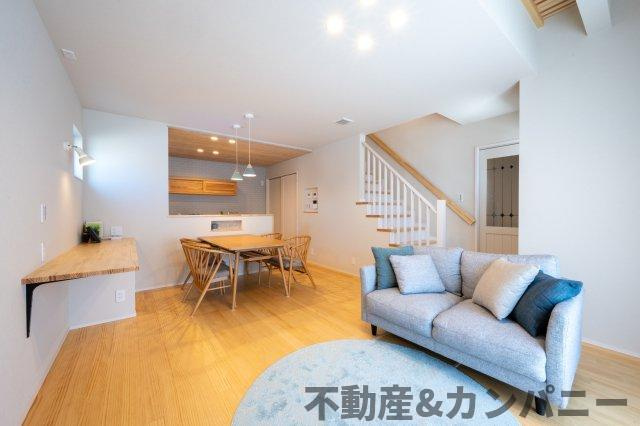 ゼッチーマンの家。ＭＯＤＥ：北欧風の居間・リビング|こちらの居間で趣味の時間をお楽しみください