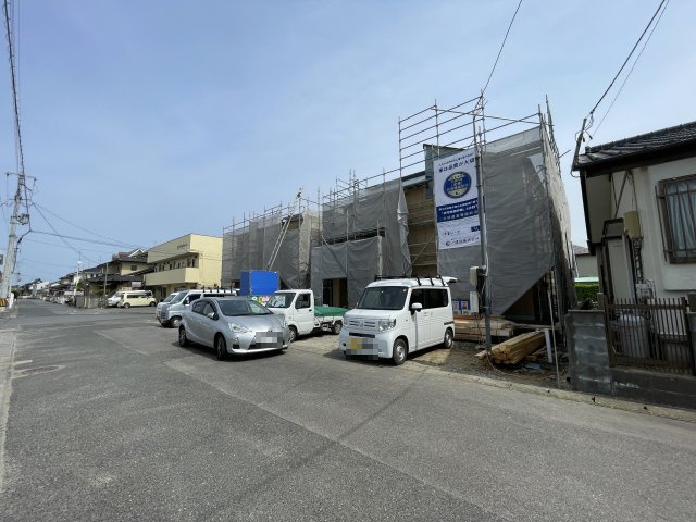 平下神谷第6　Livele Garden　全2棟の前面道路含む現地写真