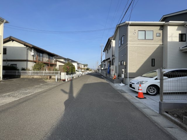 福島市笹谷谷地中　Blooming Garden　全1棟の前面道路含む現地写真