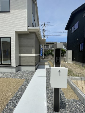 福島市笹谷清水　Blooming Graden　全1棟の外観
