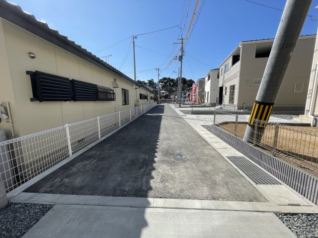 鎌田新町　Livele Garden　全6棟の前面道路含む現地写真