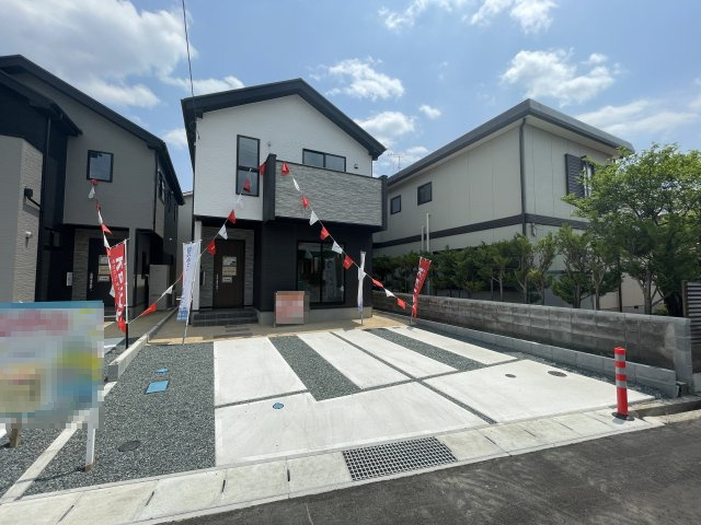 福島市南沢又6期　Ricca　全2棟の駐車場