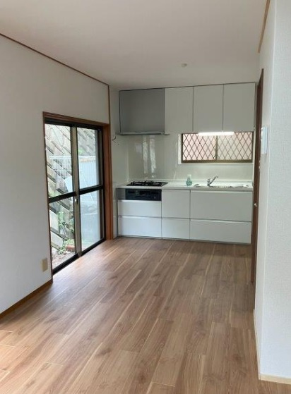 神戸市垂水区下畑町　中古戸建　収益の居間・リビング