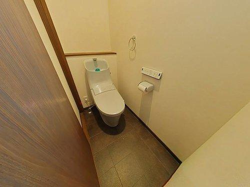 岡山市南区浦安本町　築浅一戸建てのトイレ|トイレは１階、２階それぞれにあります！