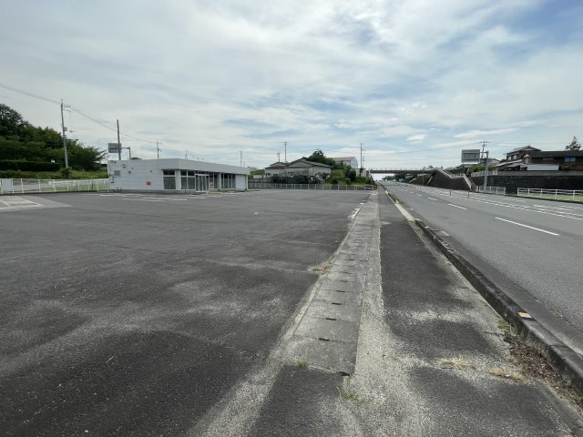 さぬき市寒川町石田西貸し店舗事務所の外観