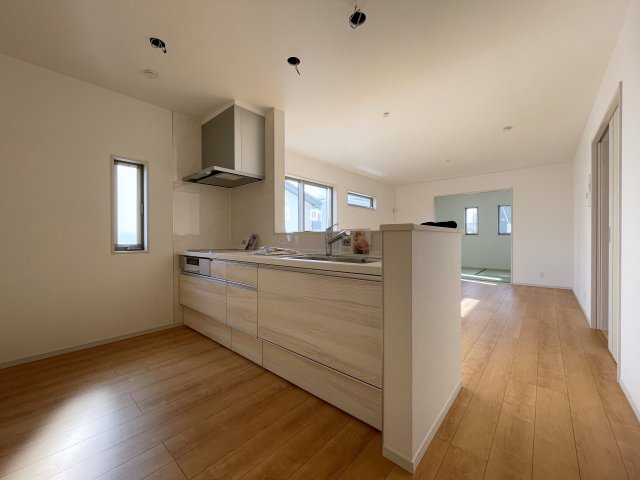 新築戸建　白河市久田野23-P1　イロドリライト　全6棟のキッチン