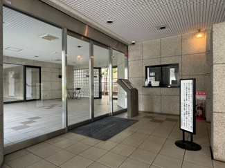 【エントランス】