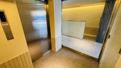 【エントランス】 | ブリリアントコートクラージュ