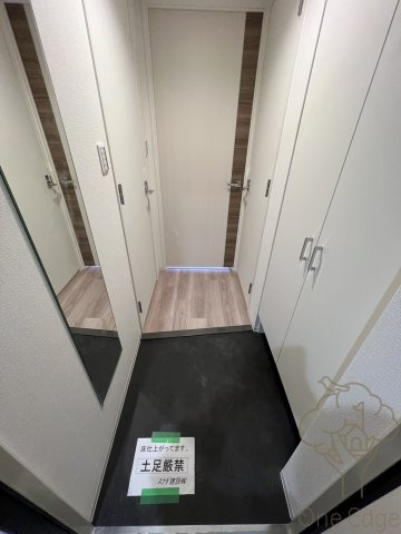 セレニテ十三ミラクの玄関