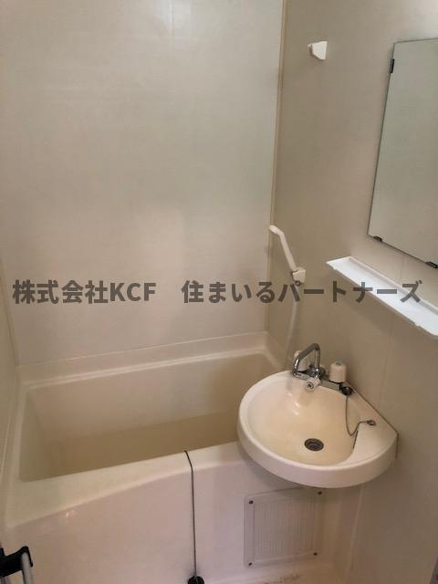 エトランゼ宮本Vの浴室|落ち着いた空間のお風呂です