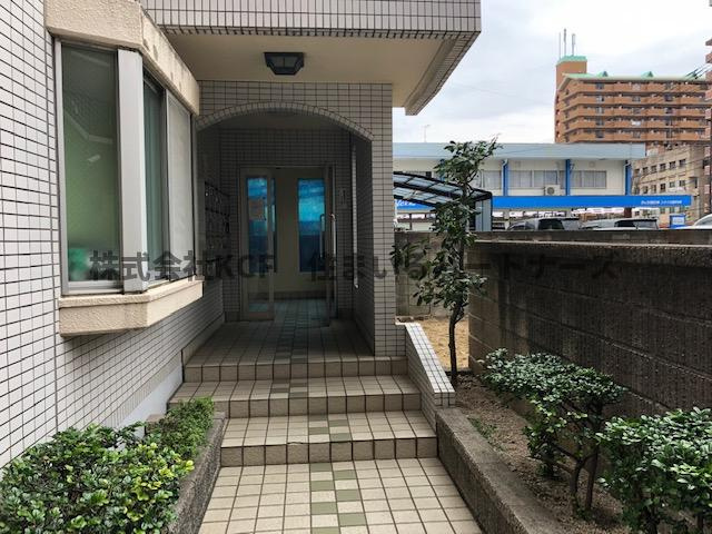 エトランゼ宮本Vのエントランス