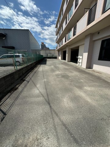 パストラールハイムの駐車場|駐車スペースもあります