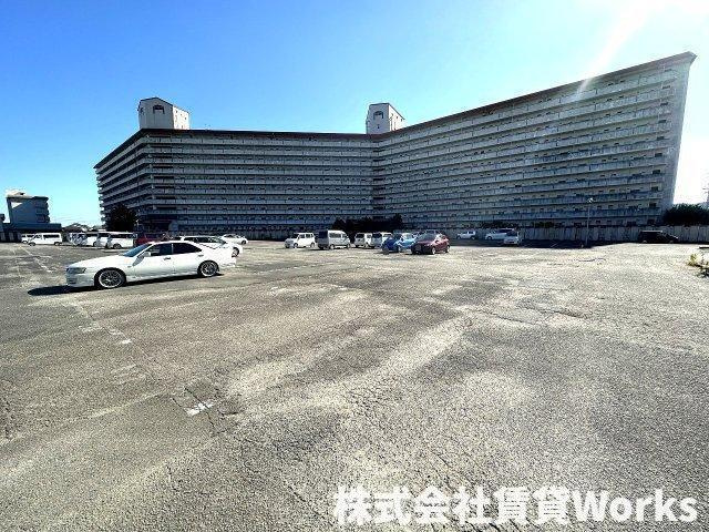 徳島サンハイツの駐車場|車をお持ちの方に嬉しい駐車場付きの物件です