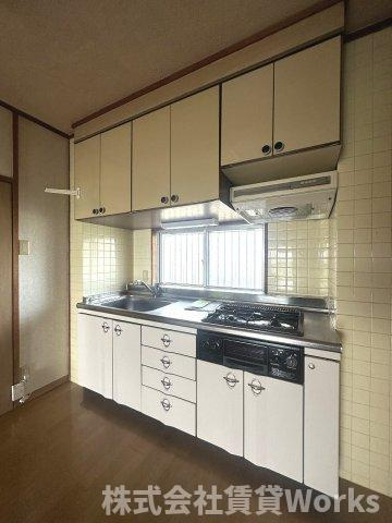 徳島サンハイツのキッチン|使いやすいキッチンです