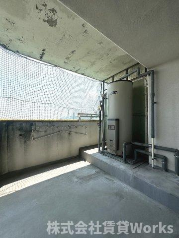 徳島サンハイツのバルコニー|バルコニーからの眺めを楽しみながら食事をしませんか