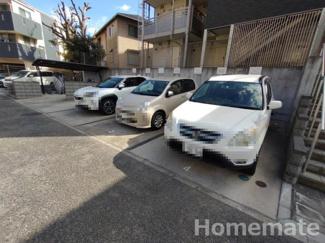 【駐車場】