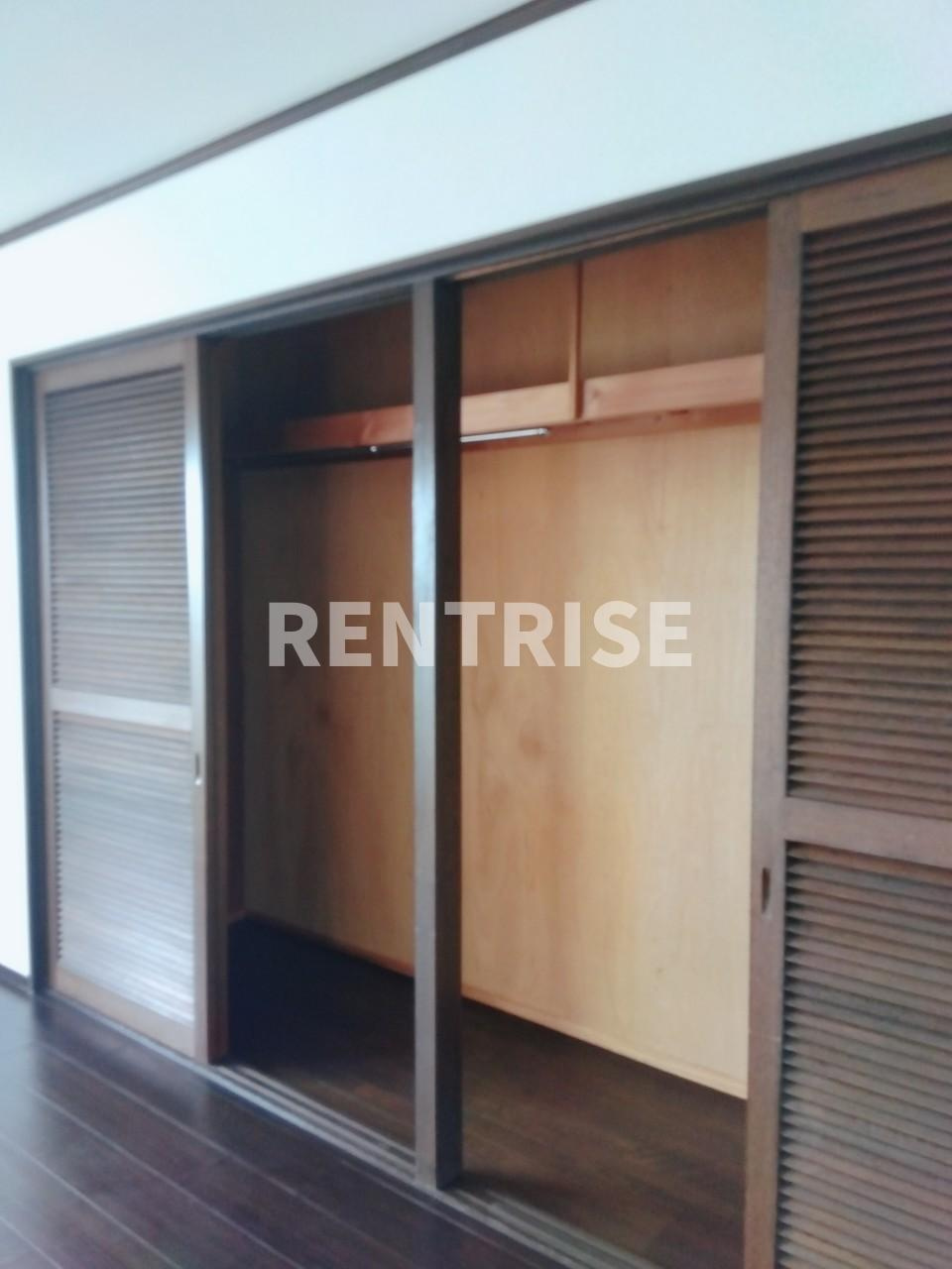 APEXビル新木曽川の収納