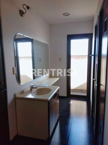 APEXビル新木曽川の居間・リビング