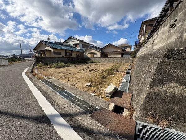岩出市西国分　土地の外観