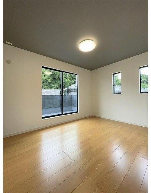 砥部町岩谷口1号地の洋室|洋室