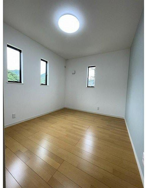 砥部町岩谷口1号地の洋室|洋室