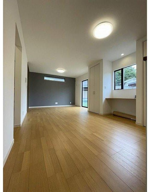 砥部町岩谷口1号地の居間・リビング|リビングダイニング