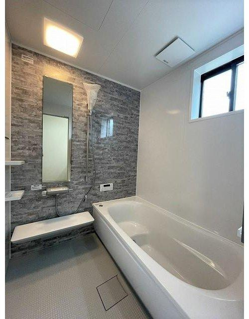 砥部町岩谷口1号地の浴室|浴室