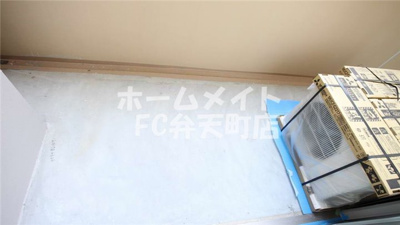 【バルコニー】 | セオリー大阪ベイステージ | 外からの目が気にならないバルコニーで洗濯物が干せます