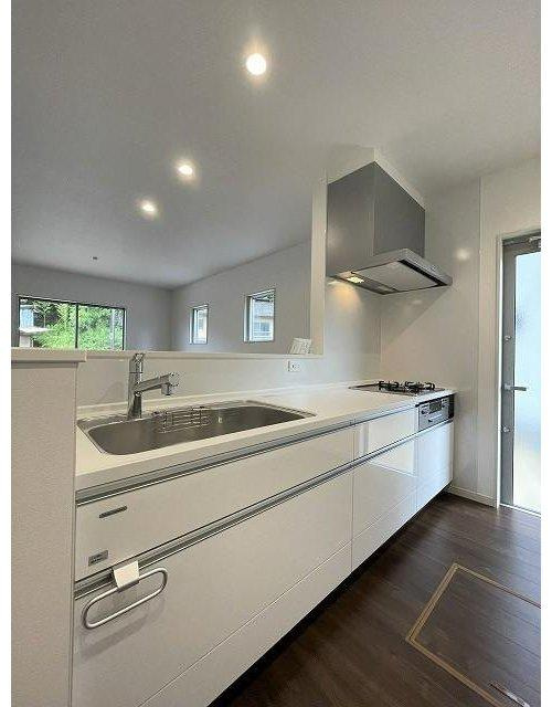 砥部町岩谷口2号地のキッチン|キッチン