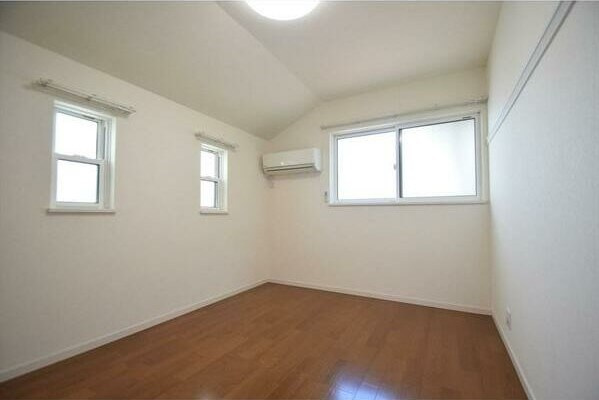 フォレストメゾン西崎Ｂ棟の寝室