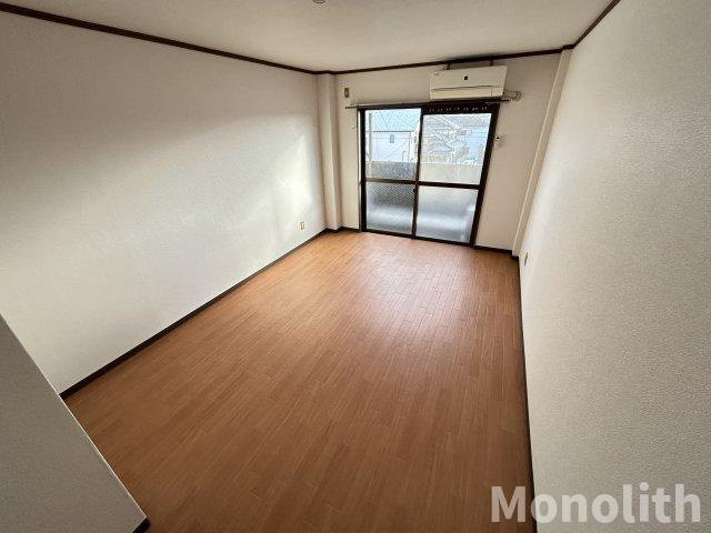 グリーンパレスの洋室