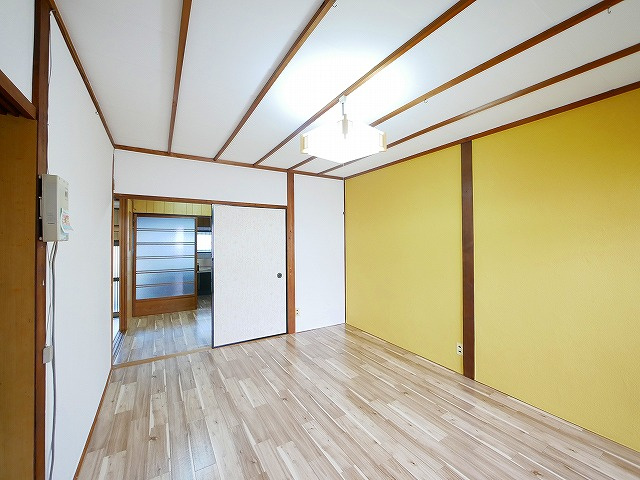 奈良市薬師堂町20－4テラスの寝室|落ち着いて過ごせるお部屋なので、寝室にいかがでしょうか