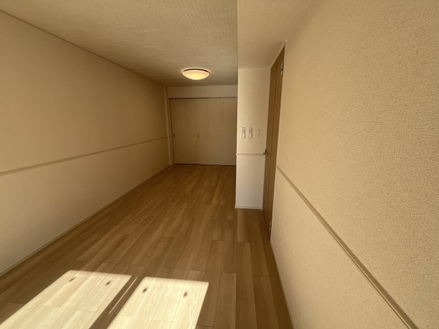 メゾングレーヌ勝原Ａの居間・リビング