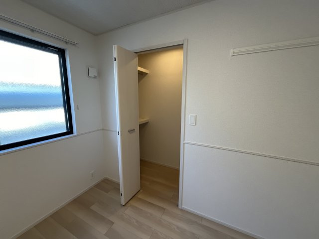 メゾングレーヌ勝原Ａの収納