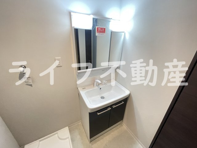 St.Polaris瓢箪山の独立洗面台|独立洗面台あり、毎朝おしゃれに忙しい女性の方におすすめです