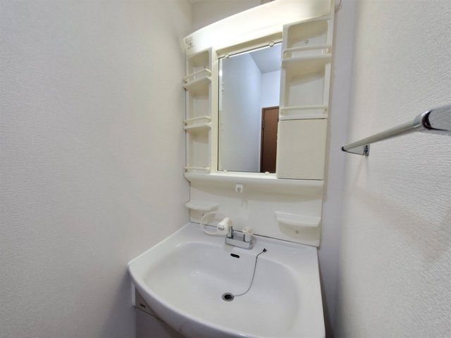 パールハイムの洗面所|参考、同建物・反転間取りの号室